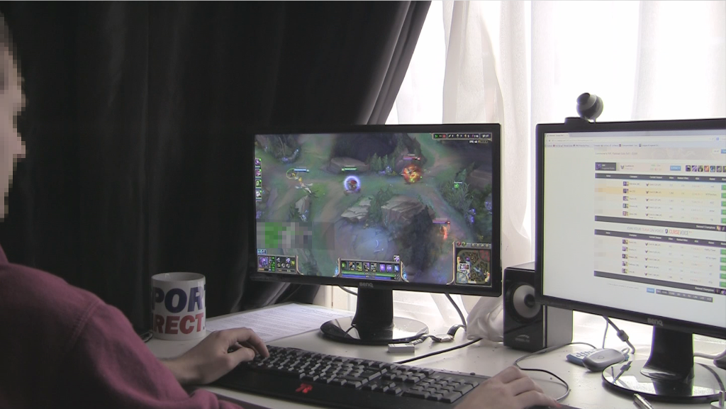 A participant from the first study playing <em>League of Legends</em>